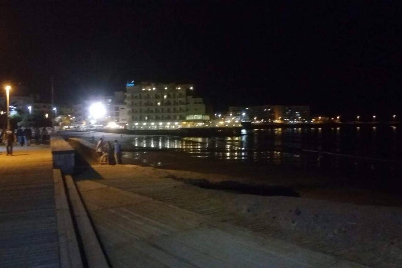 Luminoso Adosado Frente Al Mar Villa El Medano  Exterior photo
